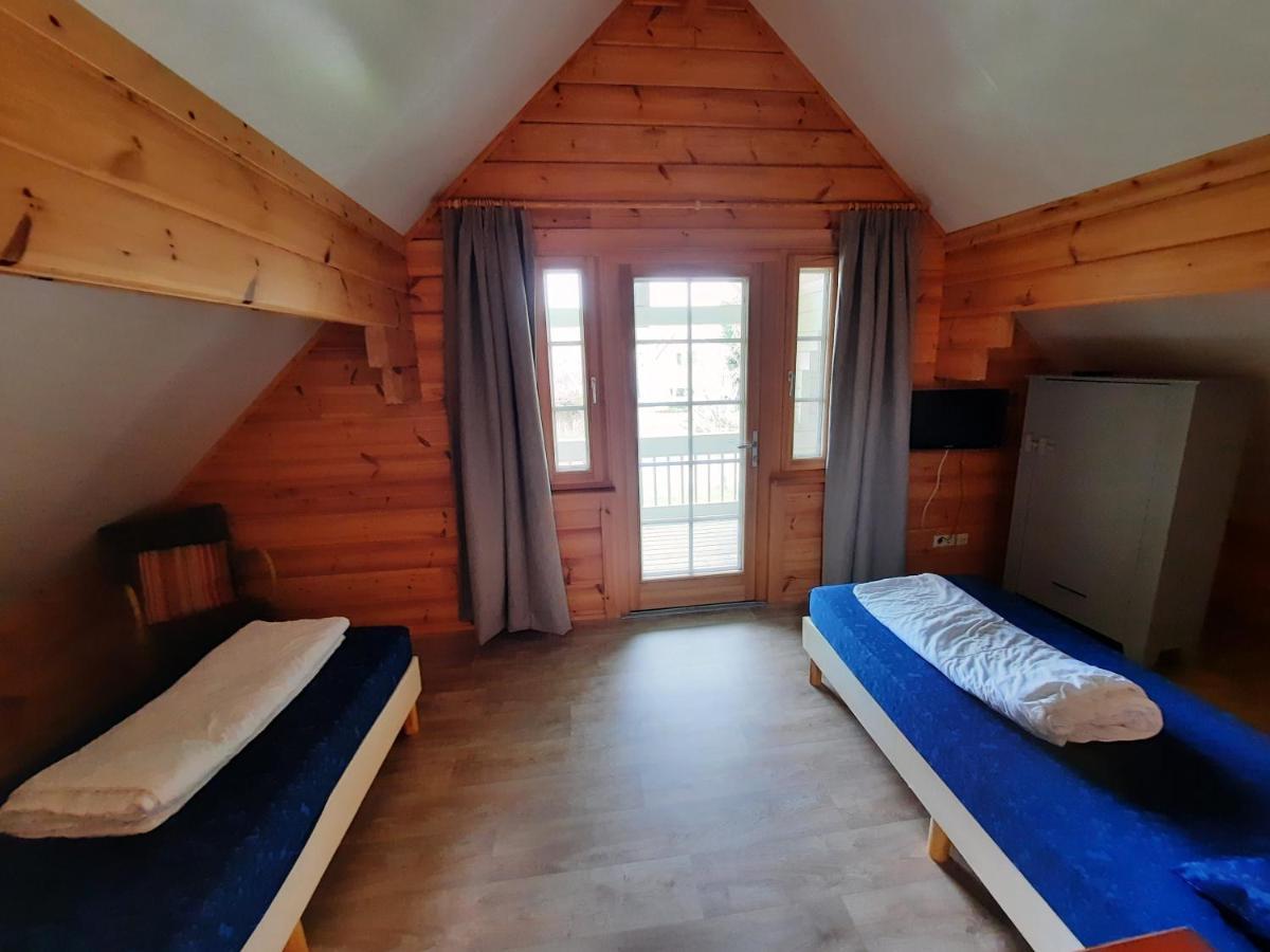 Holiday Park Dennenbos โอชต์คาเปลเล ภายนอก รูปภาพ